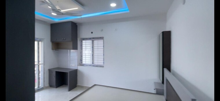 Room, svnr-the-breeze 3 Bedroom 1737 Sq.Ft. Apartment In Manchirevula Hyderabad 9355053