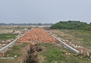 Plot Area in  Plot at New Town Action AreA-Iii – for Sale