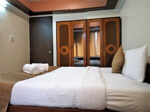 Bedroom in 3 BHK Apartment at Lake Florence, Powai – for Rent