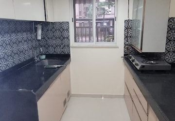 Kitchen in 1.5 BHK Apartment at Lodha Amara, Kolshet Road – for Rent