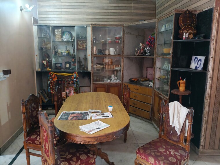 Living Room, ip colony 3 Bedroom 2250 Sq.Ft. Builder Floor In Ip Colony Faridabad 9355252