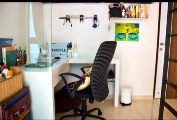 Team Area in 3 BHK Apartment at Lodha Sterling, Kolshet Road – for Rent