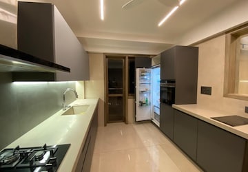 Kitchen in 4 BHK Apartment at Raj Grandeur, Powai – for Rent