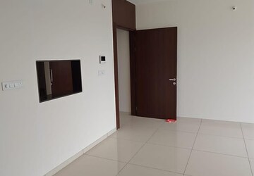 Room in 2 BHK Apartment at Goel Ganga Constella, Kharadi – for Rent
