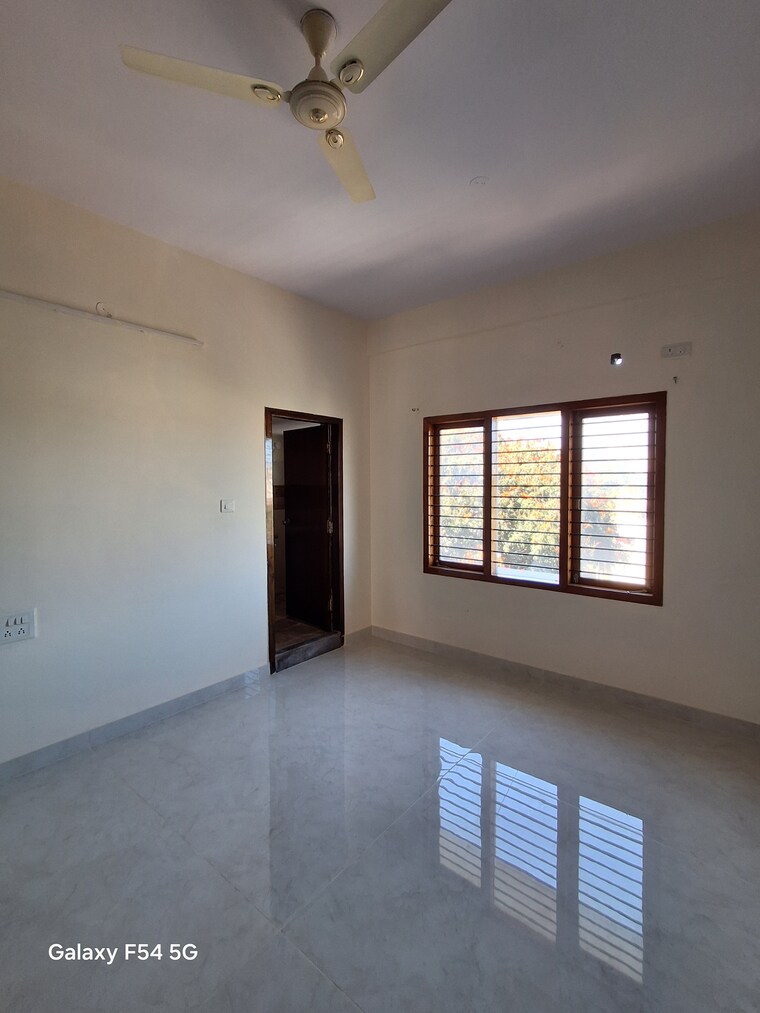 Room, sanjay nagar 3 Bedroom 1750 Sq.Ft. Apartment In Sanjay Nagar Bangalore 9355315