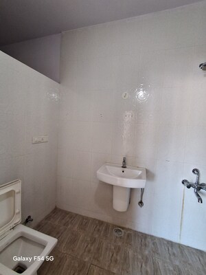 Bathroom in 3 BHK Apartment at Sanjay Nagar – for Sale