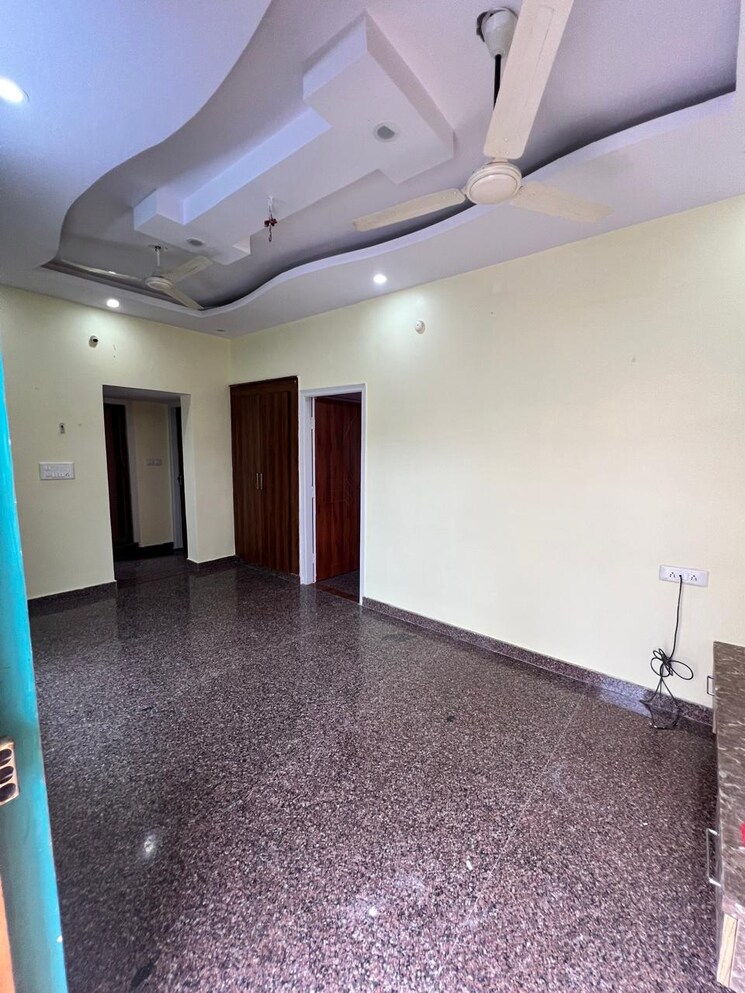 Room, nri layout 2 Bedroom 1200 Sq.Ft. Builder Floor In Nri Layout Bangalore 9355416