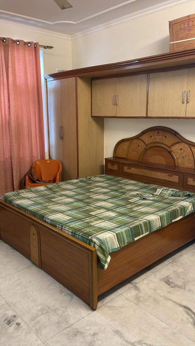 Bedroom, sector 23 2 Bedroom 2000 Sq.Ft. Builder Floor In Sector 23 Gurgaon 9355438