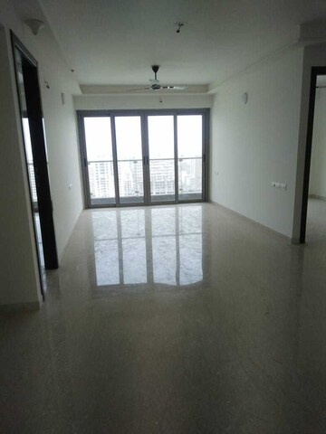 Room in 2 BHK Apartment at Jiten Apartment, Andheri West – for Rent