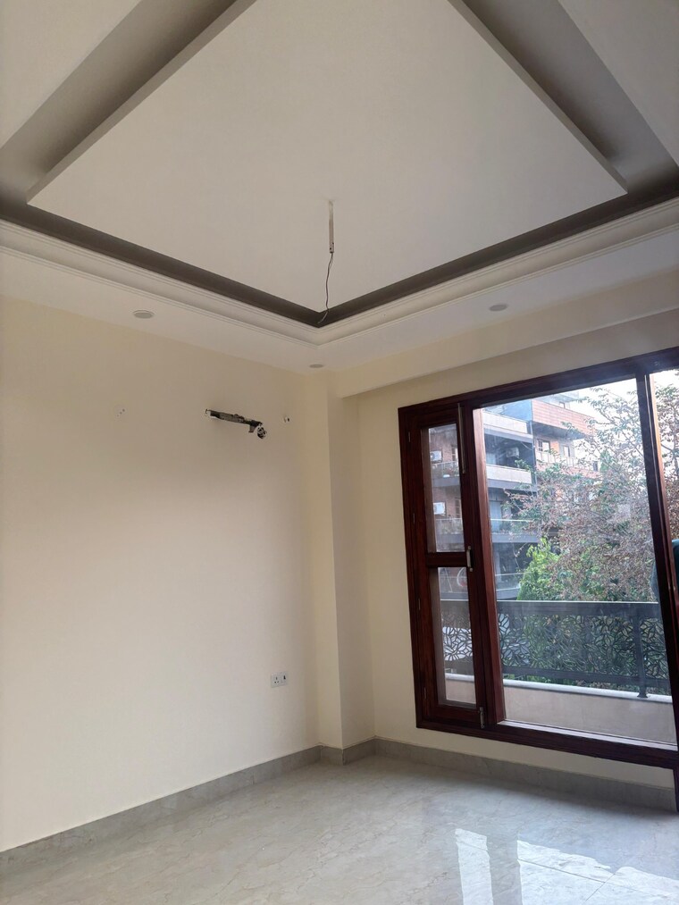 Room, sector 23 3 Bedroom 3500 Sq.Ft. Builder Floor In Sector 23 Gurgaon 9355483