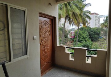 Furnished Amenities in 3 BHK Builder Floor at Ramamurthy Nagar – for Rent