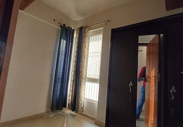 Bedroom in 2.5 BHK Apartment at Prateek Grand City, Siddharth Vihar – for Rent