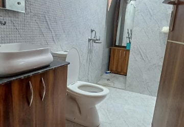 Bathroom in 2.5 BHK Apartment at Prateek Grand City, Siddharth Vihar – for Rent
