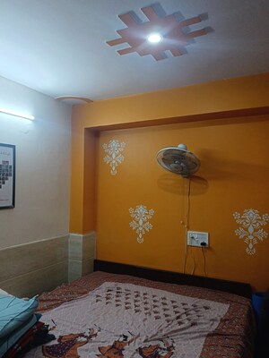 Bedroom in 2 BHK Builder Floor at Sector 21 – for Rent