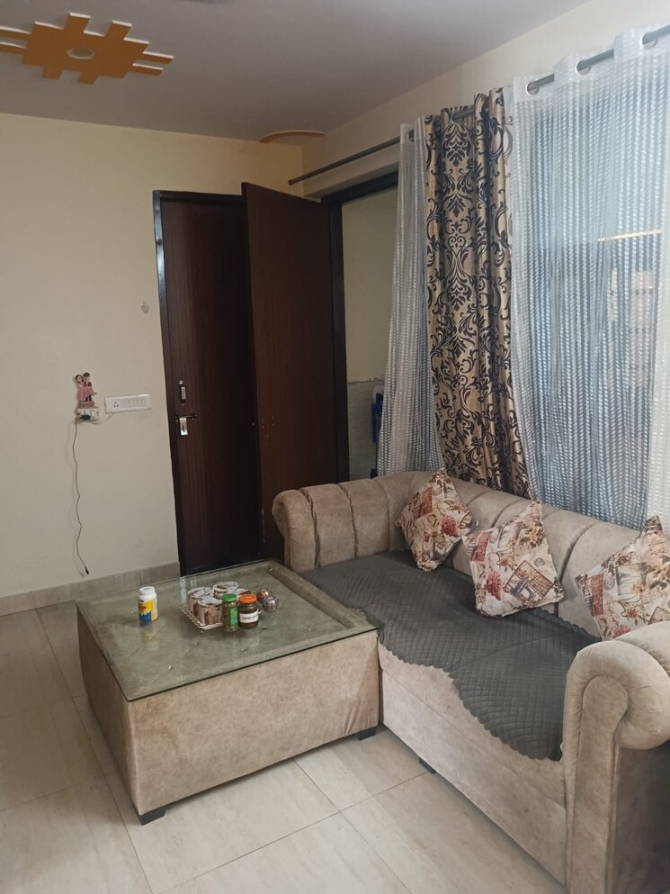 Bedroom, sector 21 2 Bedroom 1500 Sq.Ft. Builder Floor In Sector 21 Gurgaon 9355536