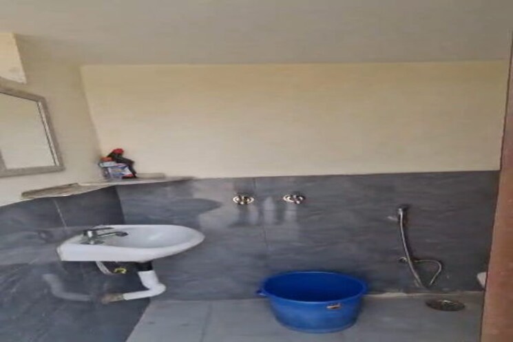 Bathroom, old rajinder nagar 1 RK 300 Sq.Ft. Builder Floor In Old Rajinder Nagar Delhi 9355463