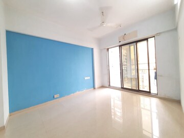 Room in 4 BHK Apartment at Wadhwa TW Gardens, Kandivali East – for Rent
