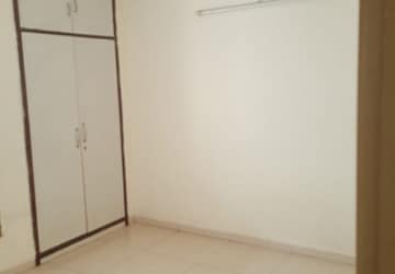 Room in 2 BHK Apartment at Shree Vardhman Green Court, Sector 90 – for Rent