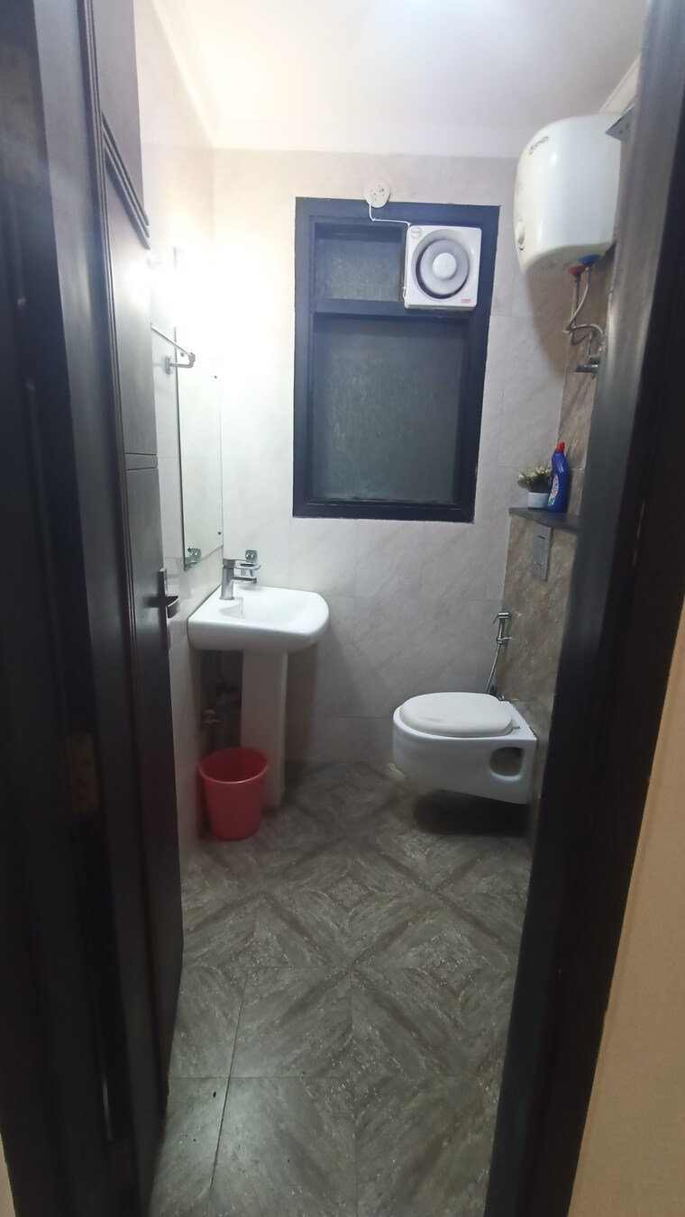 Bathroom, aman-luxury-apartments 2 Bedroom 1200 Sq.Ft. Apartment In Sahastradhara Road Dehradun 9355542