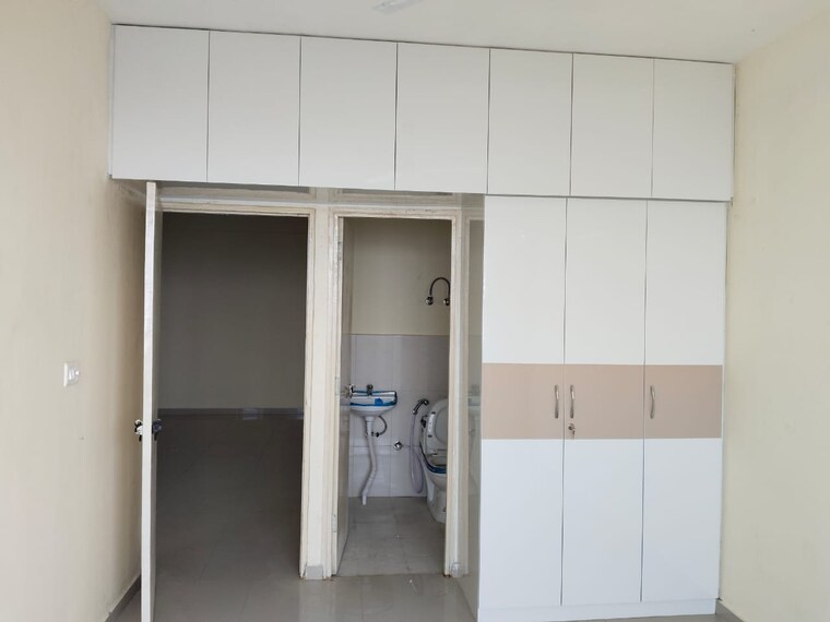 Room, shree-vardhman-green-court 2 Bedroom 690 Sq.Ft. Apartment In Sector 90 Gurgaon 9355563