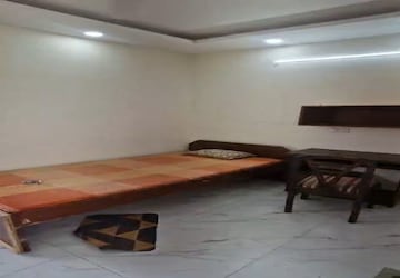 Furnished Amenities in 1 RK Builder Floor at Old Rajinder Nagar – for Rent