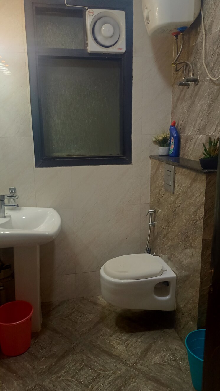 Bathroom, aman-luxury-apartments 2 Bedroom 1200 Sq.Ft. Apartment In Sahastradhara Road Dehradun 9355542