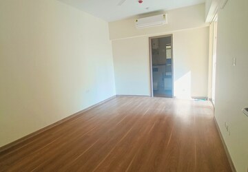 Room in 3 BHK Apartment at Shapoorji Pallonji Joyville Gurgaon, Sector 102 – for Rent