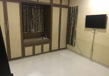 Room in 1 BHK Apartment at Prayatna Apartment, Kurla East – for Sale
