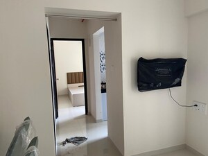 Furnished Amenities in 1 BHK Apartment at Raunak Bliss, Ghodbunder Road – for Rent