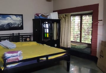 Bedroom in 4 BHK Villa at Rajpur Road – for Sale