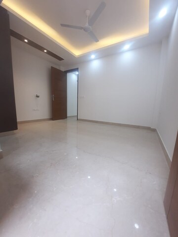 Room in 2 BHK Builder Floor at Malviya Nagar – for Rent