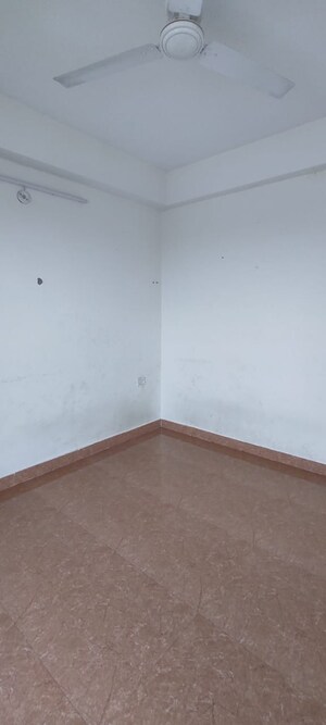 Room in 2 BHK Apartment at Mahaluxmi Migsun Ultimo, Omicron Iii Greater Noida – for Sale