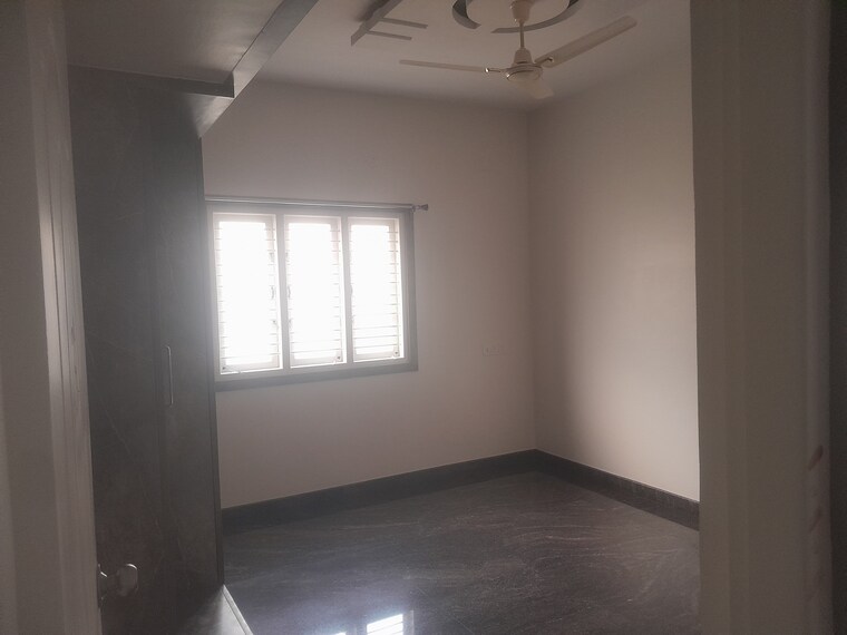 Room, nri layout 3 Bedroom 1500 Sq.Ft. Builder Floor In Nri Layout Bangalore 9355626
