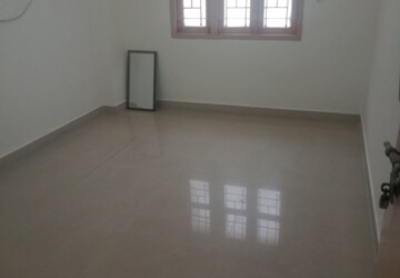Room in 2 BHK Apartment at Powai Fortune CHS, Powai – for Rent