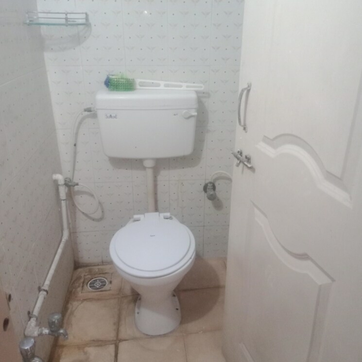 Bathroom, powai-fortune-chs 2 Bedroom 750 Sq.Ft. Apartment In Powai Mumbai 9355663