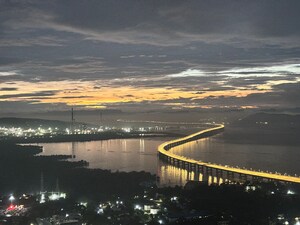 Swimming Pool in 3 BHK Apartment at Indiabulls Sky Forest, Lower Parel – for Rent