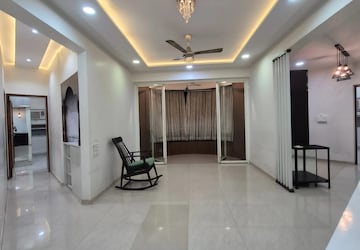 Building Lobby in 2 BHK Apartment at Raheja Reflections Eternity, Kandivali East – for Sale
