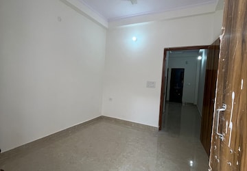 Room in 1 BHK Builder Floor at Risland Sky Mansion, Chattarpur – for Rent