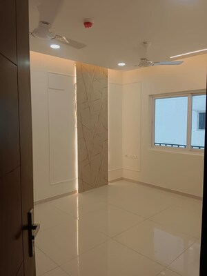 Room in 2.5 BHK Apartment at My Home Mangala, Kondapur – for Rent