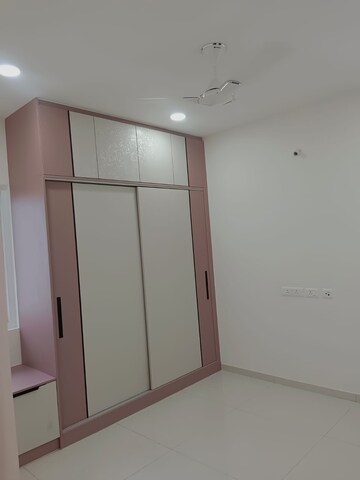 Room in 2.5 BHK Apartment at My Home Mangala, Kondapur – for Rent