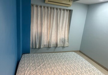 Bedroom in 2.5 BHK Apartment at Evershine Crown, Kandivali East – for Sale