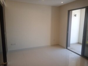 Room in 2 BHK Apartment at Dosti Eastern Bay, Wadala – for Rent
