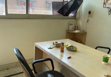 2.5 BHK Apartment at Mayur Vihar – for Rent
