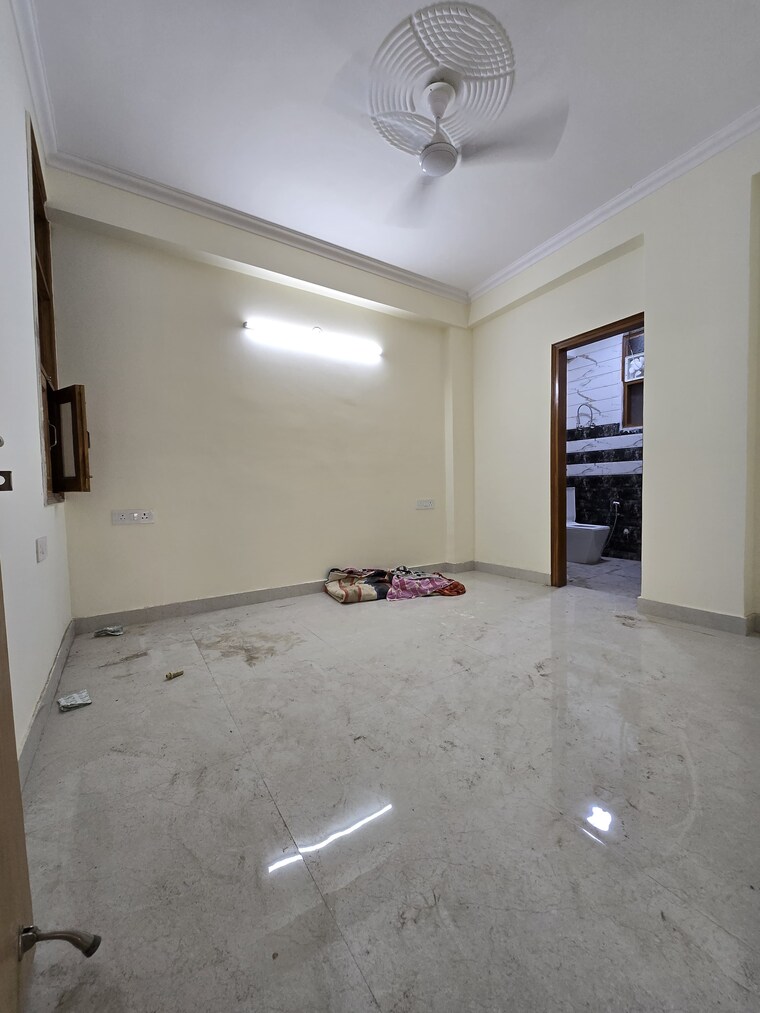 Room, risland-sky-mansion 2 Bedroom 1000 Sq.Ft. Builder Floor In Chattarpur Delhi 9355755
