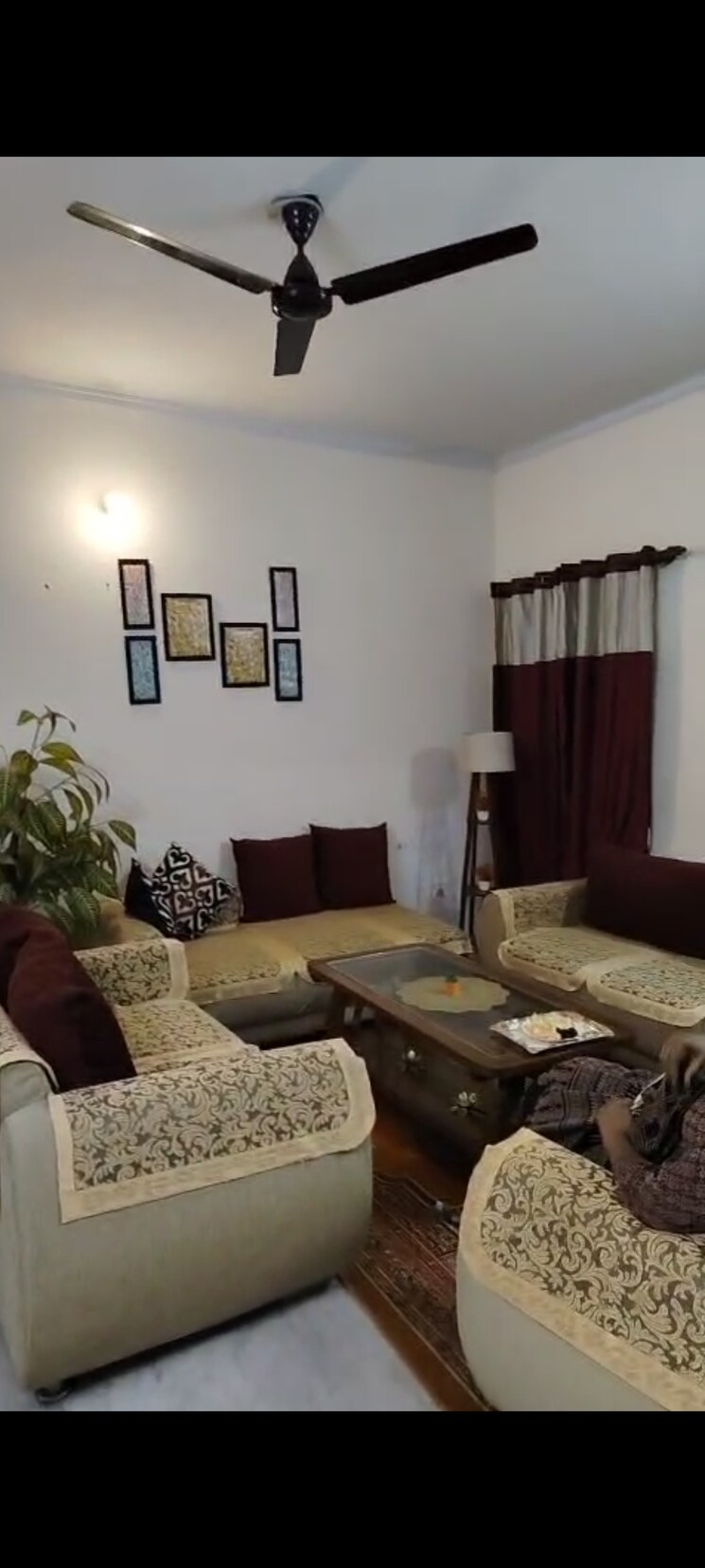 undefined, super-mig 3.5 Bedroom 1750 Sq.Ft. Apartment In Sector 105 Noida 9355790