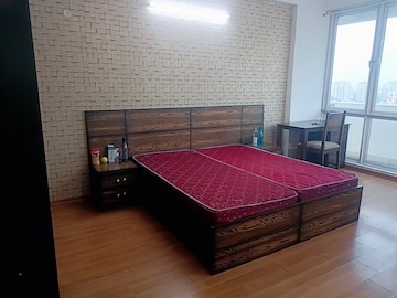 Staircase in 3 BHK Apartment at Parsvnath Green Ville, Sector 48 – for Rent