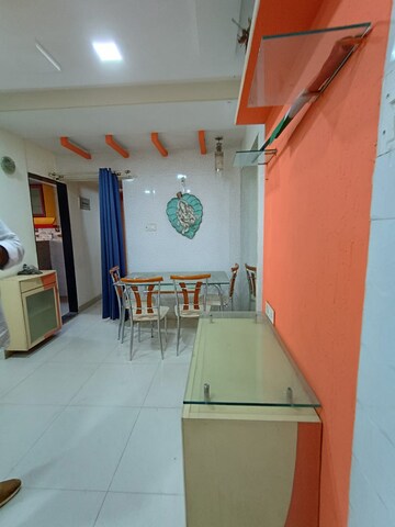 Furnished Amenities in 3 BHK Apartment at Khar West – for Sale