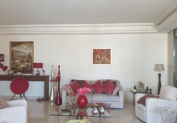 Furnished Amenities in 2 BHK Apartment at Piramal Aranya Arav, Byculla – for Rent