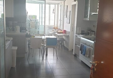 Team Area in 2 BHK Apartment at Piramal Aranya Arav, Byculla – for Rent