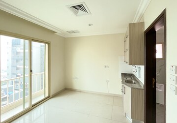 Room in 2 BHK Apartment at Piramal Aranya Arav, Byculla – for Rent